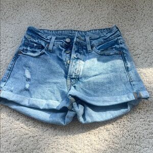 Old navy curvy OG light  Blue Denim Women's Rolled Hem Shorts size 2